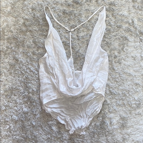 CROPPED WHITE TANK!!!!!!!!!! - Picture 1 of 2